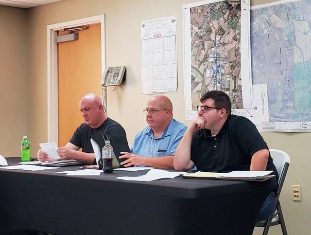 127508392_web1_wucouncil
Councilmen Lafferty, Brewer and Francis look on at the Aug. 24 meeting. (Photo by Ashley McCarty)