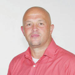 127647655_web1_ScottDryden