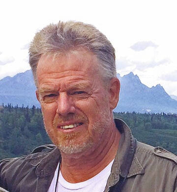 128013962_web1_TomCross