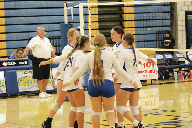 130863026_web1_MHSVB-1
The Manchester Lady Greyhounds celebrate a point in their recent match with the Ripley Lady Jays. (Photo by Gabby Arnett)