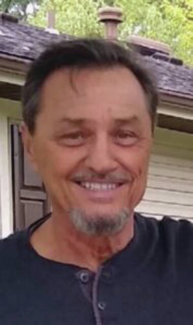 131720837_web1_Huddleston