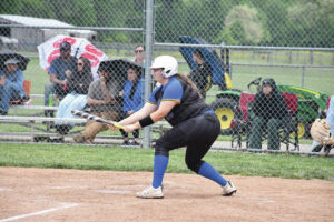 Lady Hounds finish 15-11